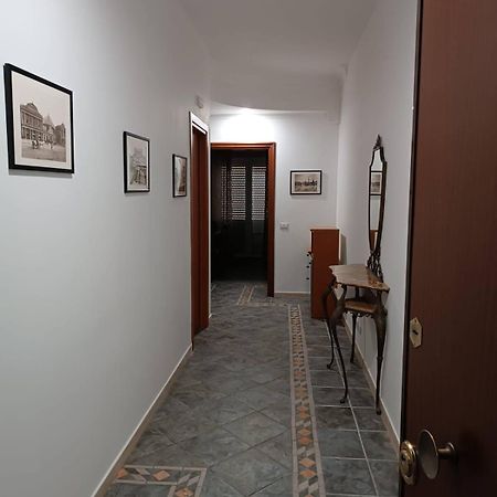 Camera Moderna Rome Luaran gambar