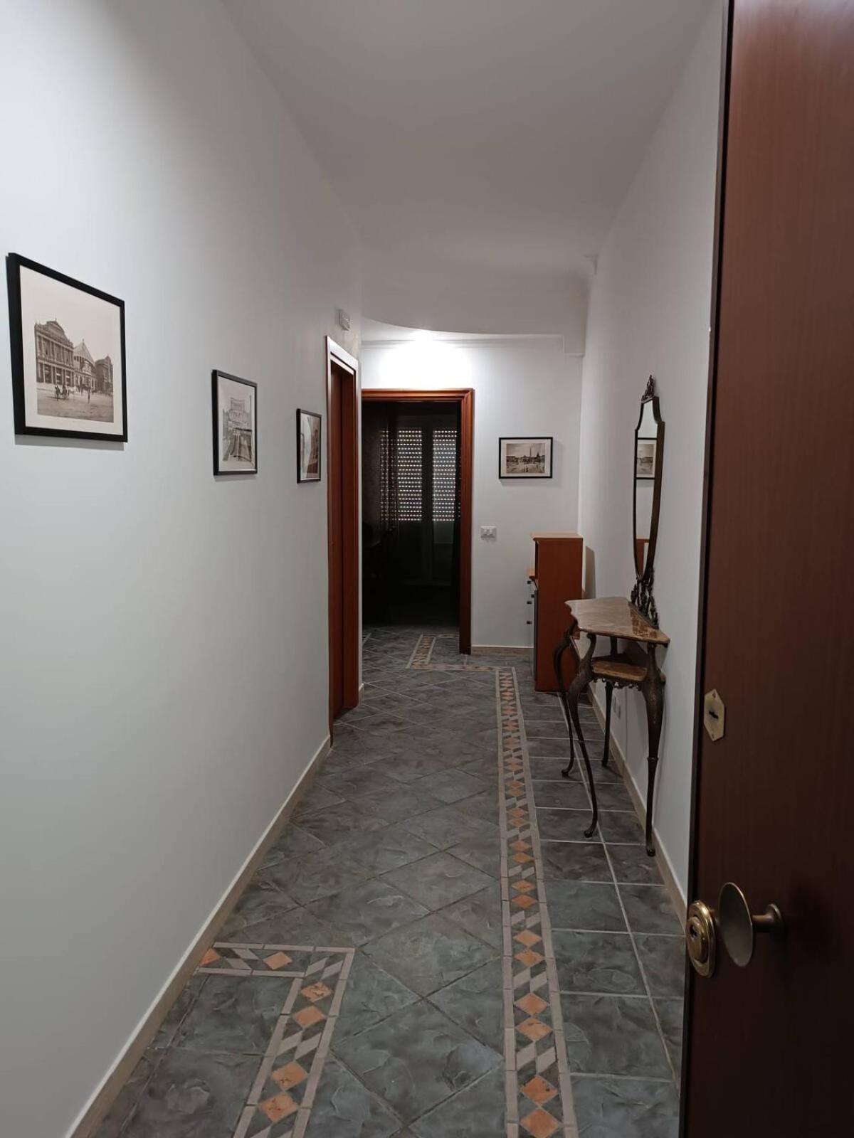 Camera Moderna Rome Luaran gambar